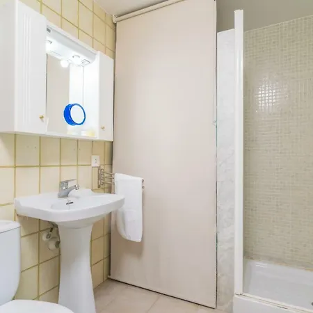 Encinas 1 Apartment
