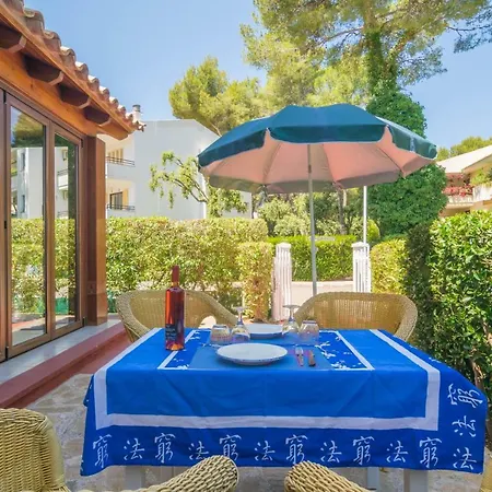 Encinas 1 Apartment