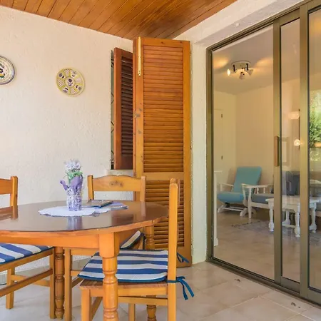 Apartmán Encinas 1 *